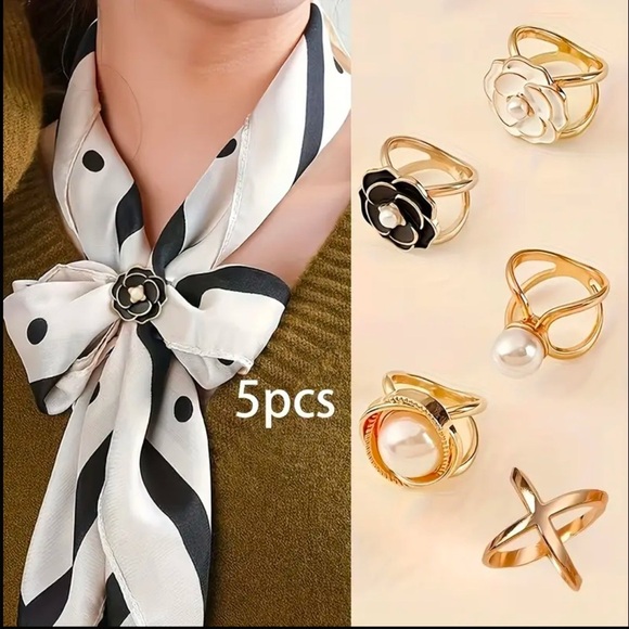 Scarf Buckles - Picture 2 of 3